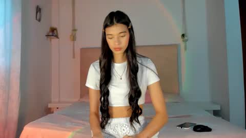 Snapshot of alana__get chatting on June 2026 05:39:01 PM online show from June 2026 05:39:01 PM