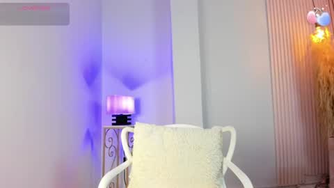 Snapshot of alana__rossetti chatting on June 2026 12:08:01 PM Alana online show from June 2026 12:08:01 PM