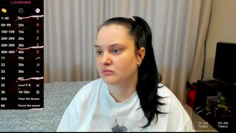 Julia online show from April 2026 09:07:01 AM