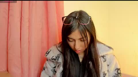 ALANA Please follow me  online show from June 2026 04:11:01 AM