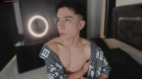 alanblack1 online show from March 2026 01:04:02 PM