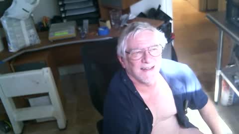 Alanlee10allen online show from November 2025 08:08:02 PM