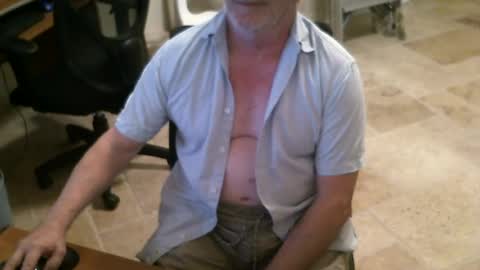 Snapshot of alanlee10allen chatting on June 2026 04:12:02 PM Alanlee10allen online show from June 2026 04:12:02 PM