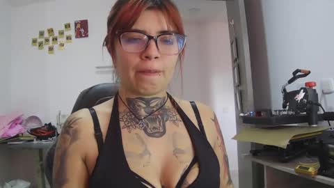 alanna_redd online show from April 2026 06:54:02 PM
