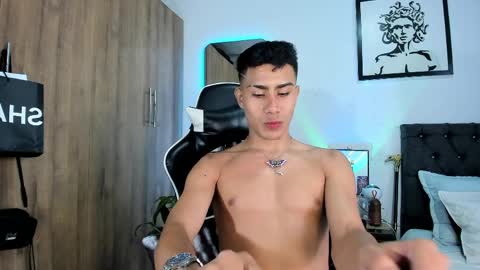 alannaughty_ online show from April 2026 09:41:02 PM