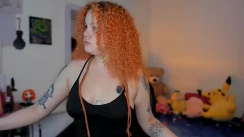 Caro online show from April 2026 12:28:01 PM