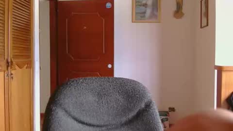 josevcam online show from April 2026 06:50:01 PM