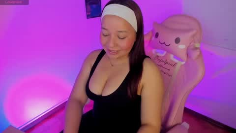 Snapshot of ale_alejandra chatting on April 2026 02:53:01 PM Alejandra online show from April 2026 02:53:01 PM