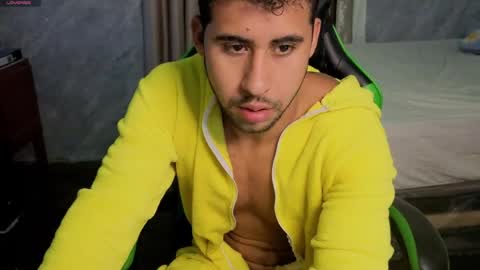 Snapshot of alejandrojf_00 chatting on May 2026 09:55:02 PM Daiki jack online show from May 2026 09:55:02 PM