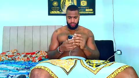 Snapshot of alejo_21cm chatting on July 2026 01:13:02 PM alejo_21cm online show from July 2026 01:13:02 PM