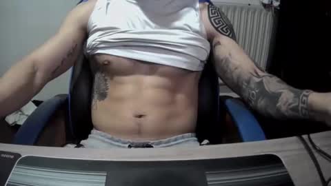 alejoduarte16 online show from May 2026 05:07:02 PM
