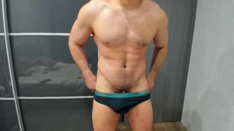 Snapshot of aleks_brown chatting on June 2026 09:19:01 PM aleks_brown online show from June 2026 09:19:01 PM