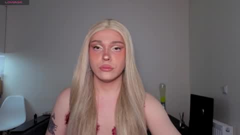 ALENA  INDEPENDENT MODEL online show from April 2026 03:02:02 PM