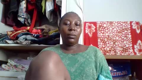 Noreen Kennth and Emilly online show from November 2025 06:49:01 AM