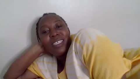 Noreen Kennth and Emilly online show from February 2026 07:03:02 PM