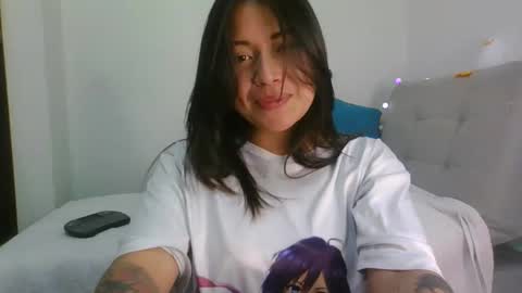 QUEEN OFF MILk  IM BACK  15 NOV online show from March 2026 09:21:02 PM