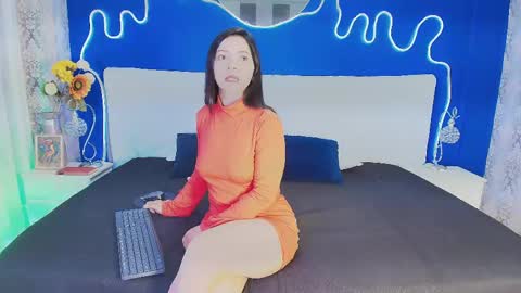 alessa_novva online show from April 2026 12:04:01 PM