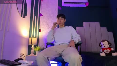 Alessandro Dybala online show from February 2025 11:59:02 AM