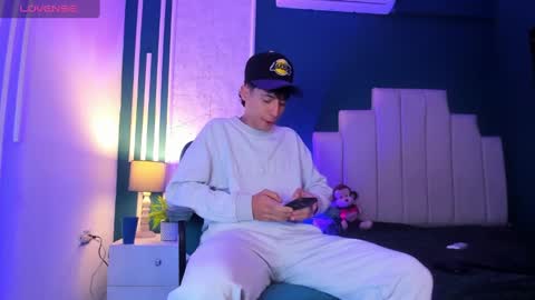 Alessandro Dybala online show from February 2025 11:38:02 AM