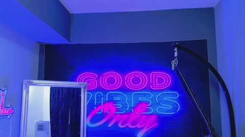 alessiacroft online show from April 2026 04:10:02 AM