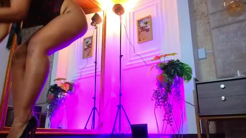 Alessia online show from April 2026 01:52:02 PM