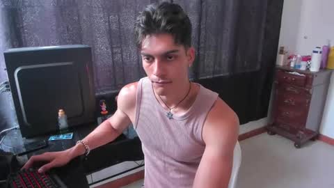 Snapshot of alessio_vale chatting on April 2026 05:35:01 PM alessio Vale online show from April 2026 05:35:01 PM
