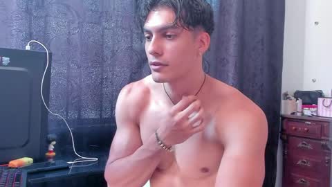 Snapshot of alessio_vale chatting on May 2026 05:18:02 PM alessio Vale online show from May 2026 05:18:02 PM