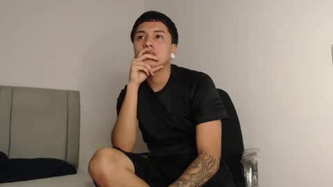 Owen online show from April 2026 02:48:01 AM