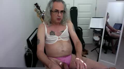 alex_boycd online show from November 2025 04:30:01 PM