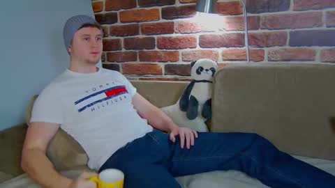 Alex online show from February 2026 07:45:02 AM