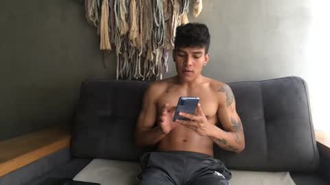 Snapshot of alexanddani chatting on September 2025 06:32:02 PM Alex Dani online show from September 2025 06:32:02 PM