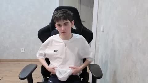 Alexander online show from April 2026 07:11:02 PM