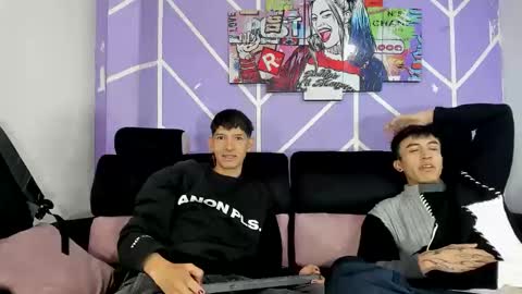 chicos hot online show from April 2026 01:38:02 PM