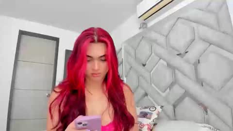 Snapshot of alexandra_wonder69x chatting on April 2026 03:04:01 PM Alexandra ig alexandraax09 online show from April 2026 03:04:01 PM