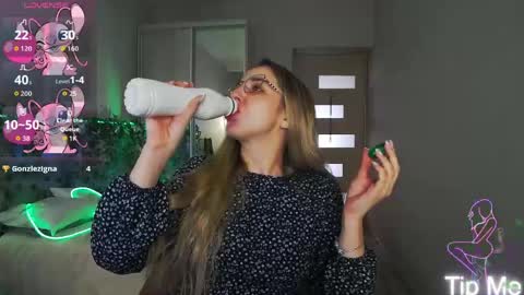 alexandracandy online show from May 2026 01:52:02 PM
