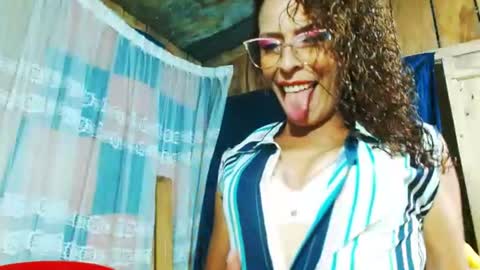 Snapshot of alexandrahornysexii chatting on July 2026 04:07:01 AM alexandrahornysexii online show from July 2026 04:07:01 AM