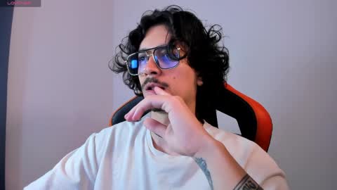 alexfloreszzz online show from April 2026 03:14:02 PM