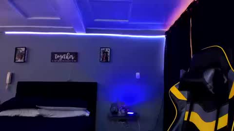 Snapshot of alexgiraldo__ chatting on September 2025 02:51:01 PM alexgiraldo__ online show from September 2025 02:51:01 PM