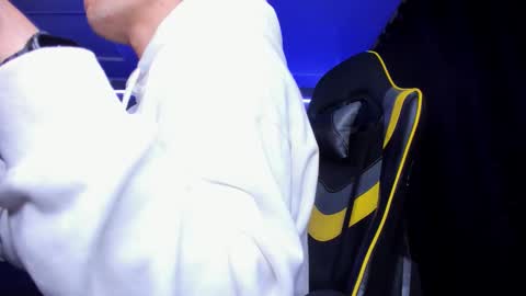 Snapshot of alexgiraldo__ chatting on October 2025 02:45:02 AM alexgiraldo__ online show from October 2025 02:45:02 AM