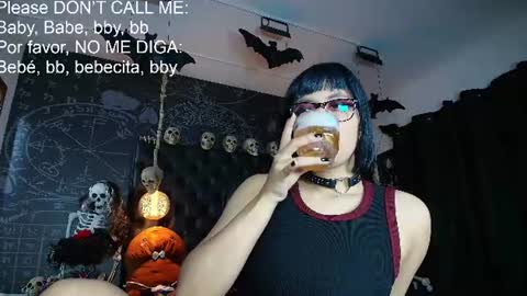 Snapshot of alexhoe_ chatting on July 2026 06:54:01 PM Alex online show from July 2026 06:54:01 PM