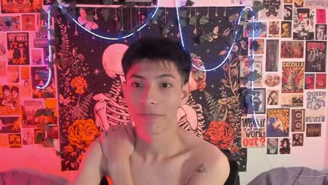 Snapshot of alexitop_ chatting on February 2026 01:34:01 AM Alexito online show from February 2026 01:34:01 AM