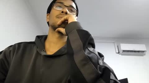 Alex online show from April 2026 07:11:01 AM