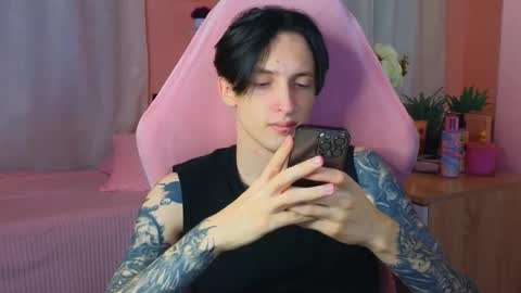 Alex online show from October 2025 12:12:02 PM