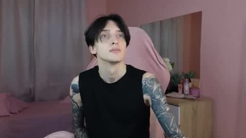 Alex online show from November 2025 12:04:02 PM