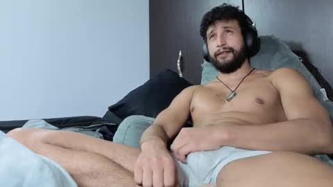 Alferiel online show from November 2025 03:45:01 AM