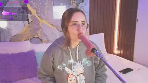 Snapshot of alice_cute77 chatting on July 2026 04:16:01 AM Mey online show from July 2026 04:16:01 AM
