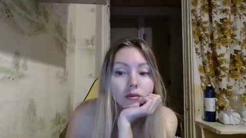 Alice smiles online show from March 2026 10:35:01 PM