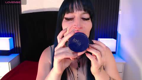 Snapshot of alice_sweetmomma chatting on June 2026 08:47:01 PM Alice online show from June 2026 08:47:01 PM