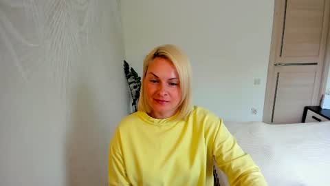 Snapshot of alicee__grace chatting on June 2026 08:55:02 AM Alicee online show from June 2026 08:55:02 AM