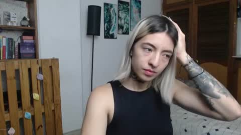 alicee_logan_ online show from July 2026 01:08:01 AM